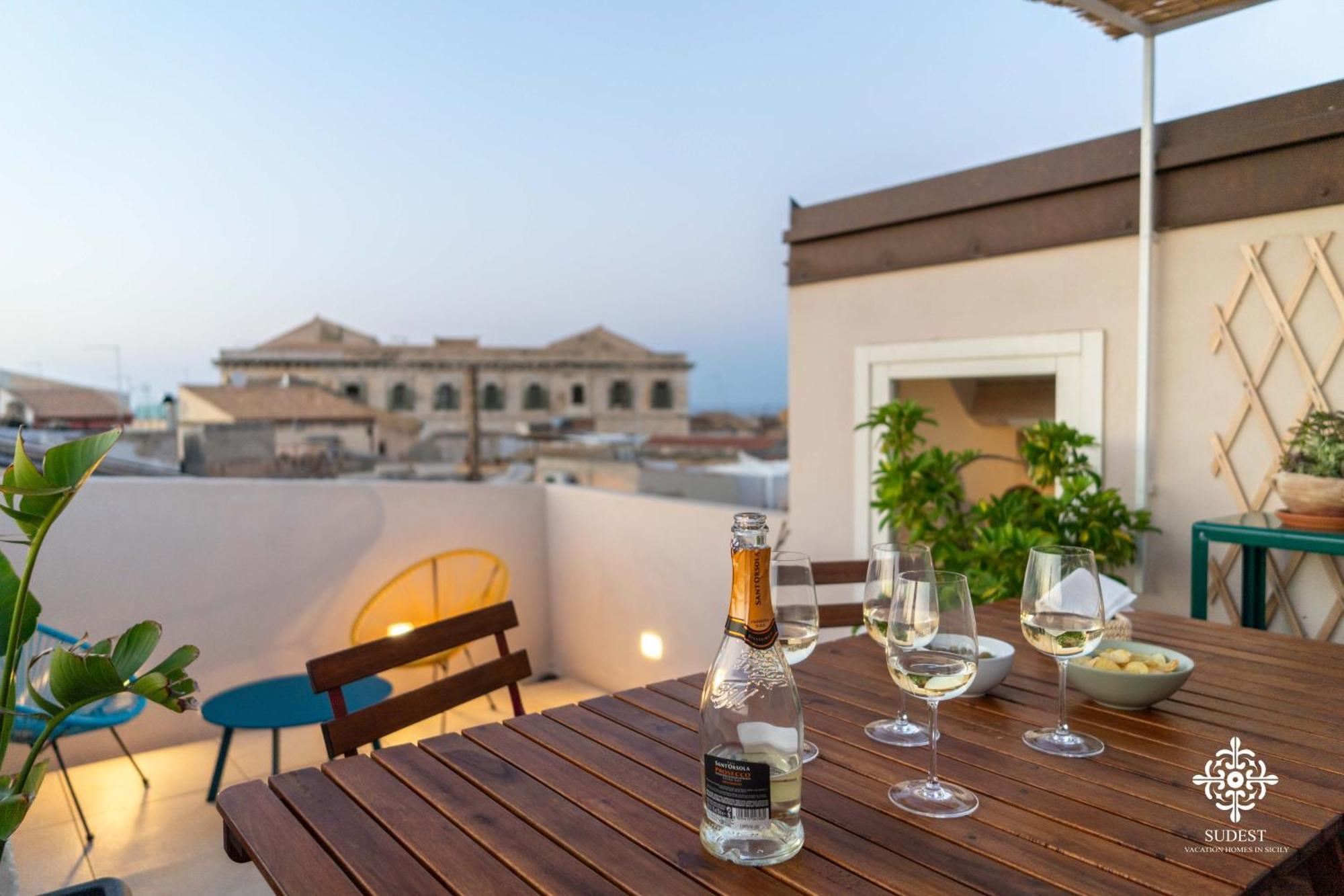La Terrazza Sull'Antico Mercato Di Ortigia Syracuse Exterior photo