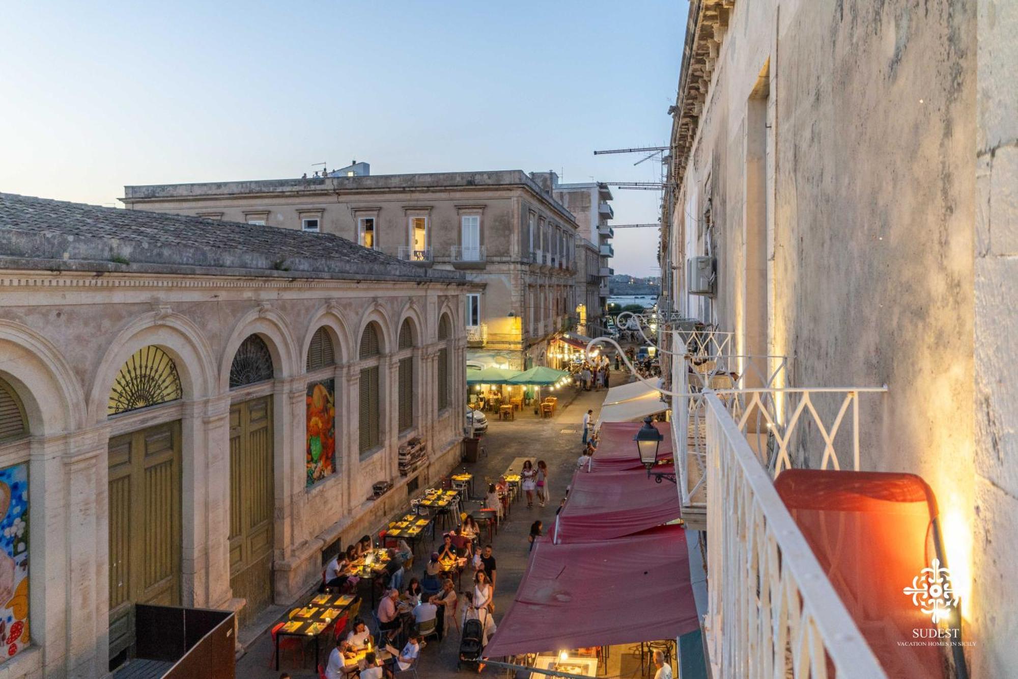 La Terrazza Sull'Antico Mercato Di Ortigia Syracuse Exterior photo